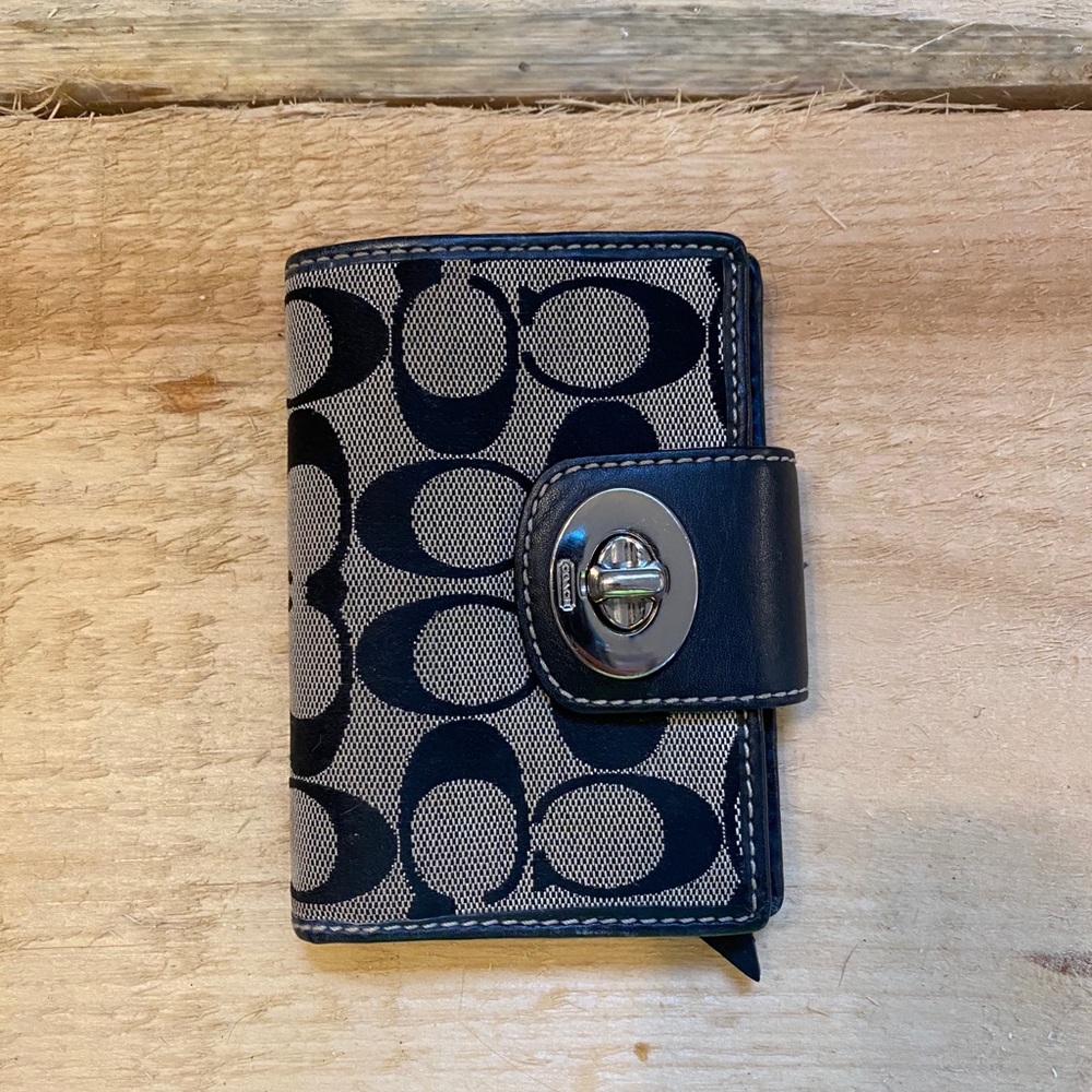 Coach wallet!!